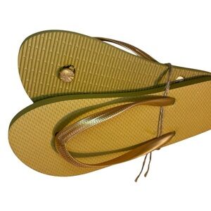 NWT Metallic Gold Flip Flops Beach Sandals